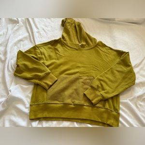 Listicle hoodie with pockets size Small